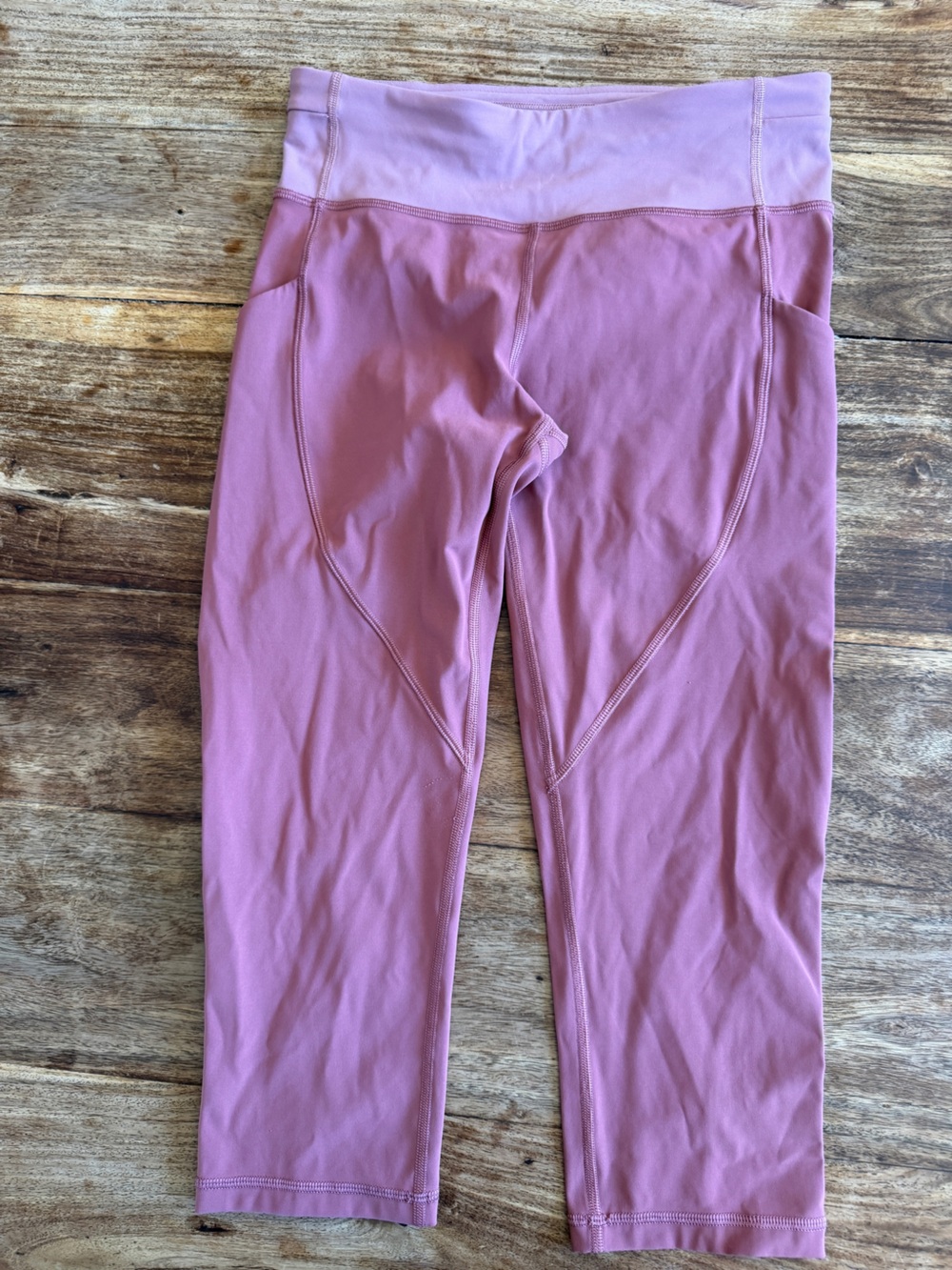 Lululemon Athletica Mauve/Pink Active Capri Leggings
